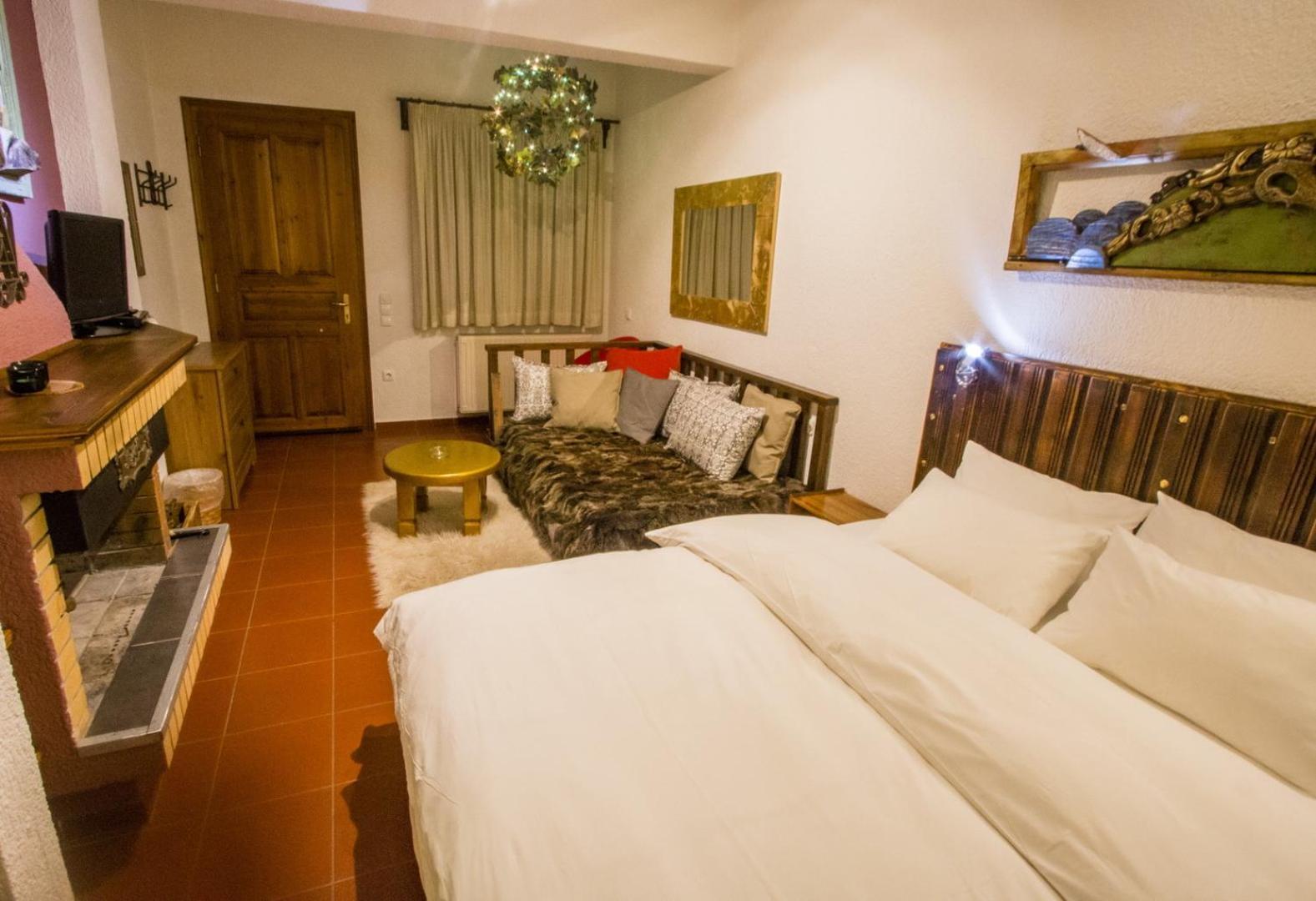 Guesthouse Mylona Arachova Zimmer foto